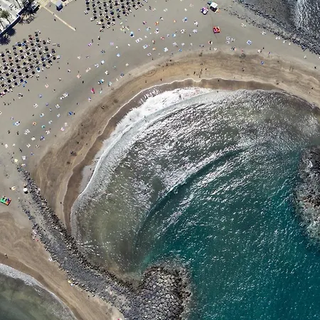 Home2book Triplex Disco Americas, Terrace Arona (Tenerife)