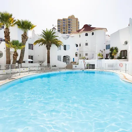 Home2book Triplex Disco Americas, Terrace アロナ